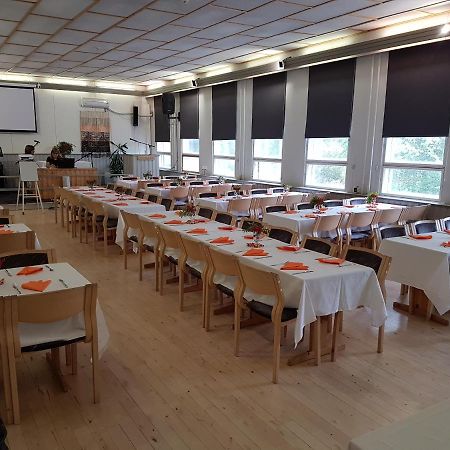 Maaseutuhotelli Hirvikoski Sykarainen Exterior foto